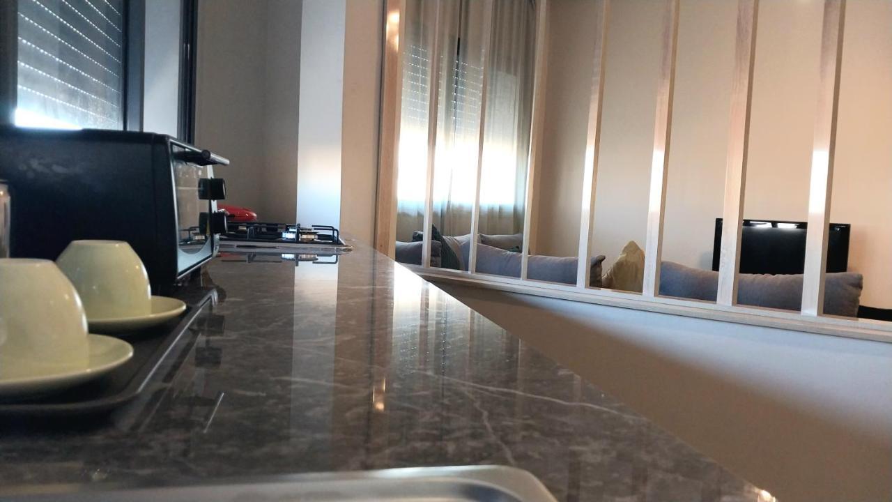 Beautiful Apartment Next To Airport Mohamed V Derroua Exteriör bild